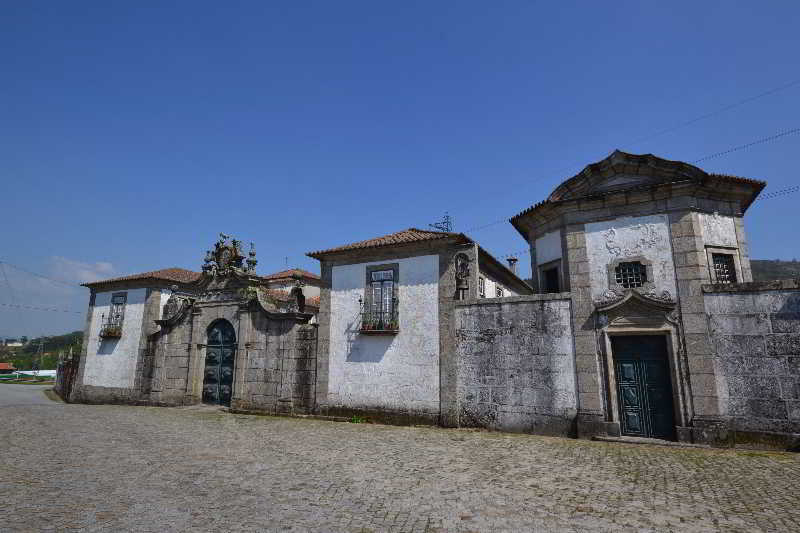 ギマランイス Casa Do Ribeiro Bed & Breakfast エクステリア 写真