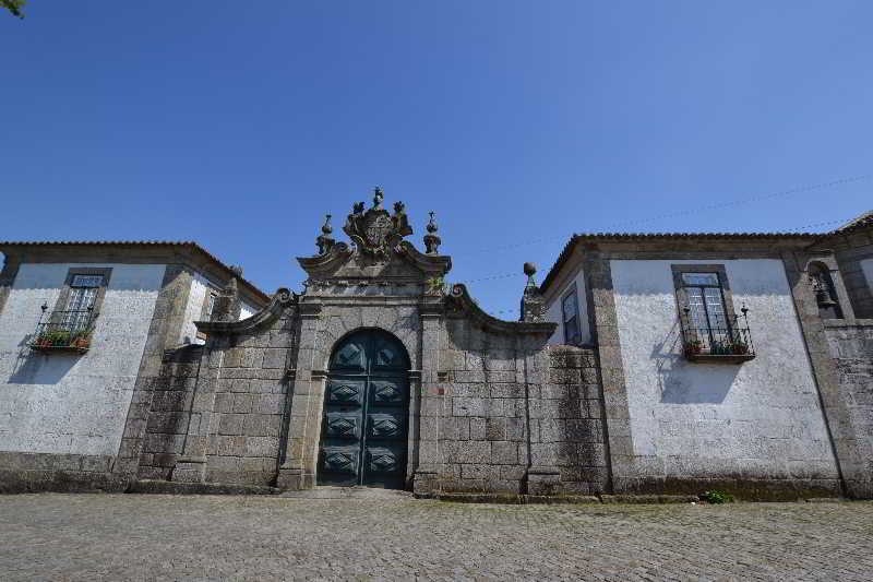 ギマランイス Casa Do Ribeiro Bed & Breakfast エクステリア 写真