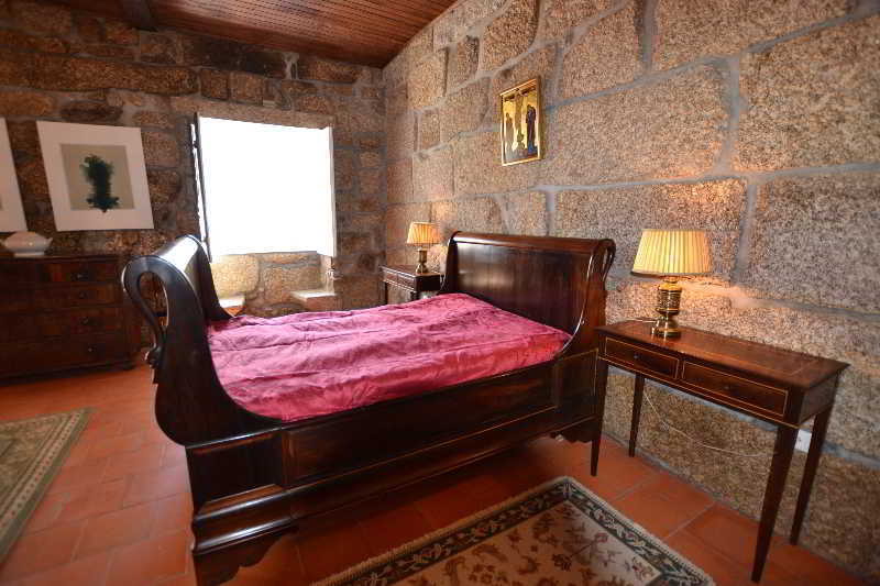 ギマランイス Casa Do Ribeiro Bed & Breakfast エクステリア 写真